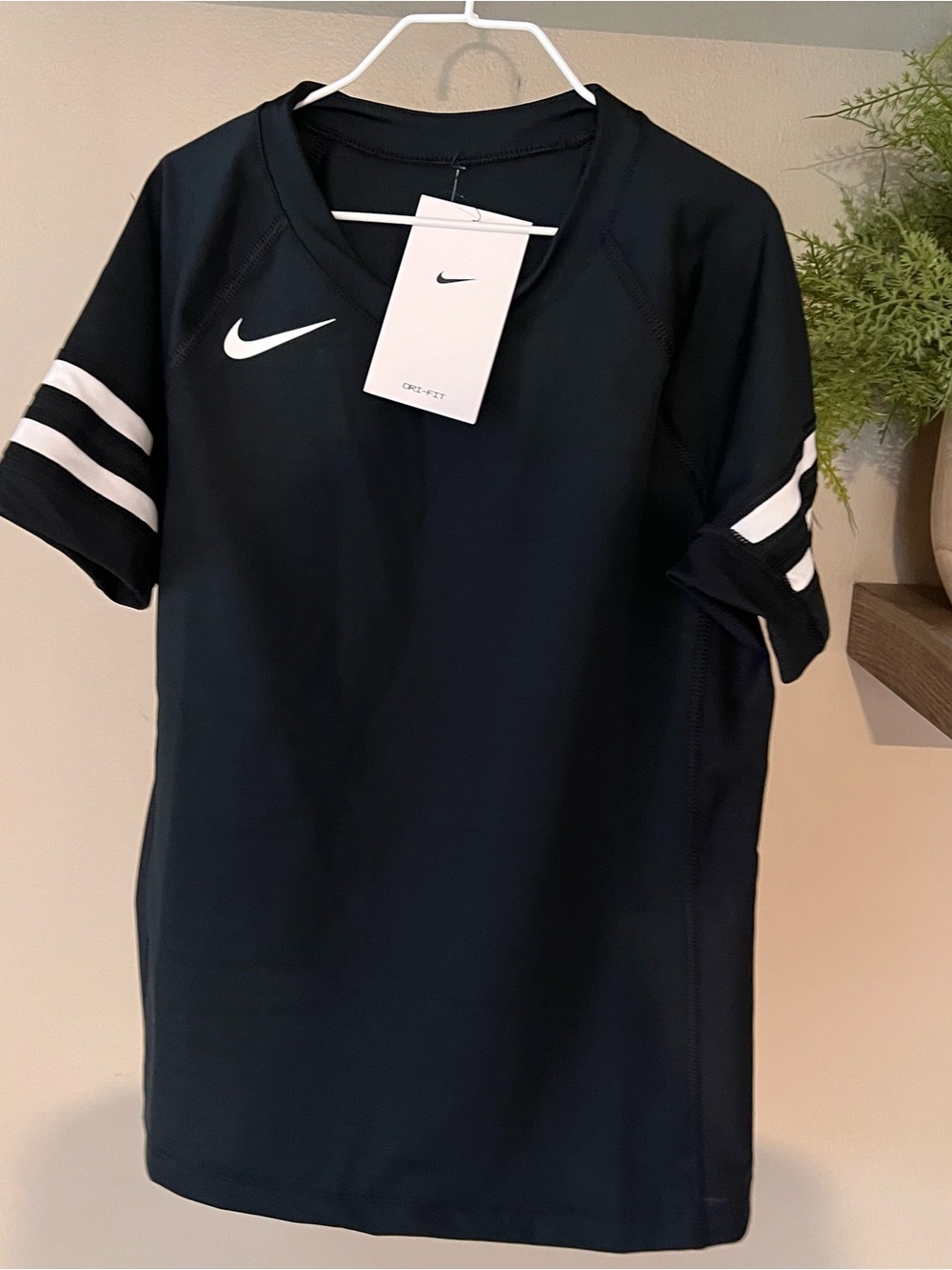 Nike dri-fit jersey top